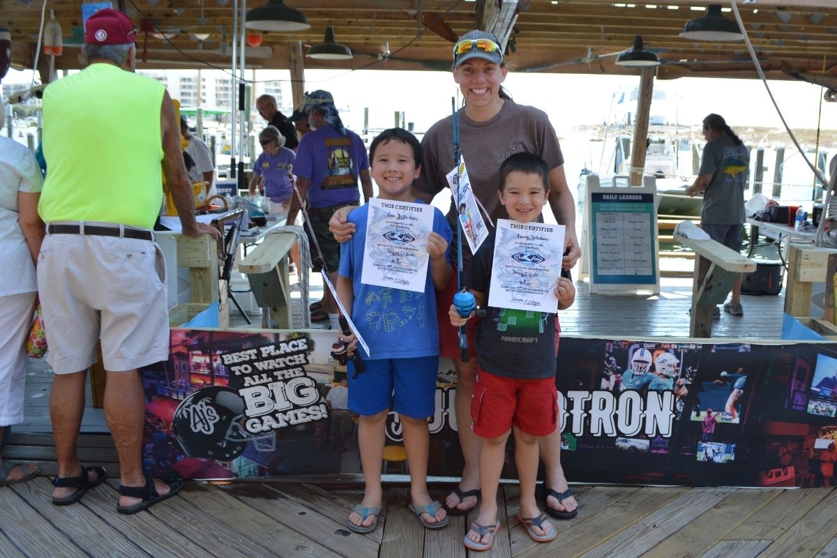 anglers at the Destin Fishing Rodeo